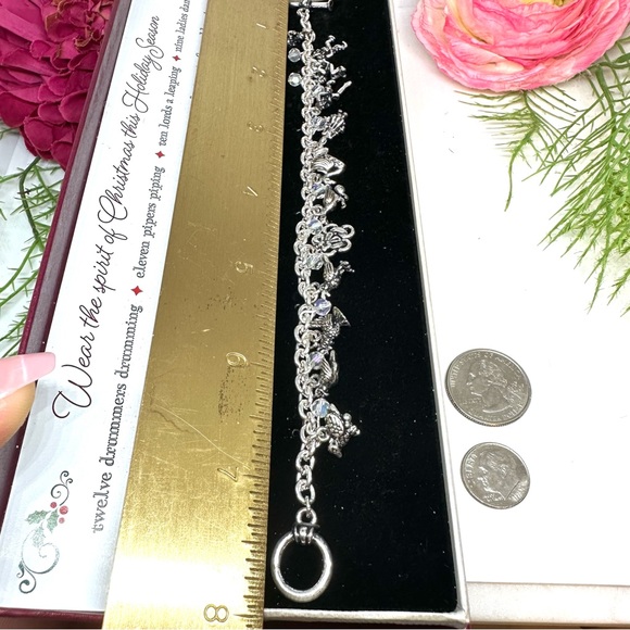 NEW⚜️12 DAYS OF CHRISTMAS Charm Bracelet - In Gift Box! - Picture 9 of 9